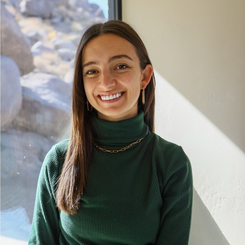 Meet your Posher, Carly